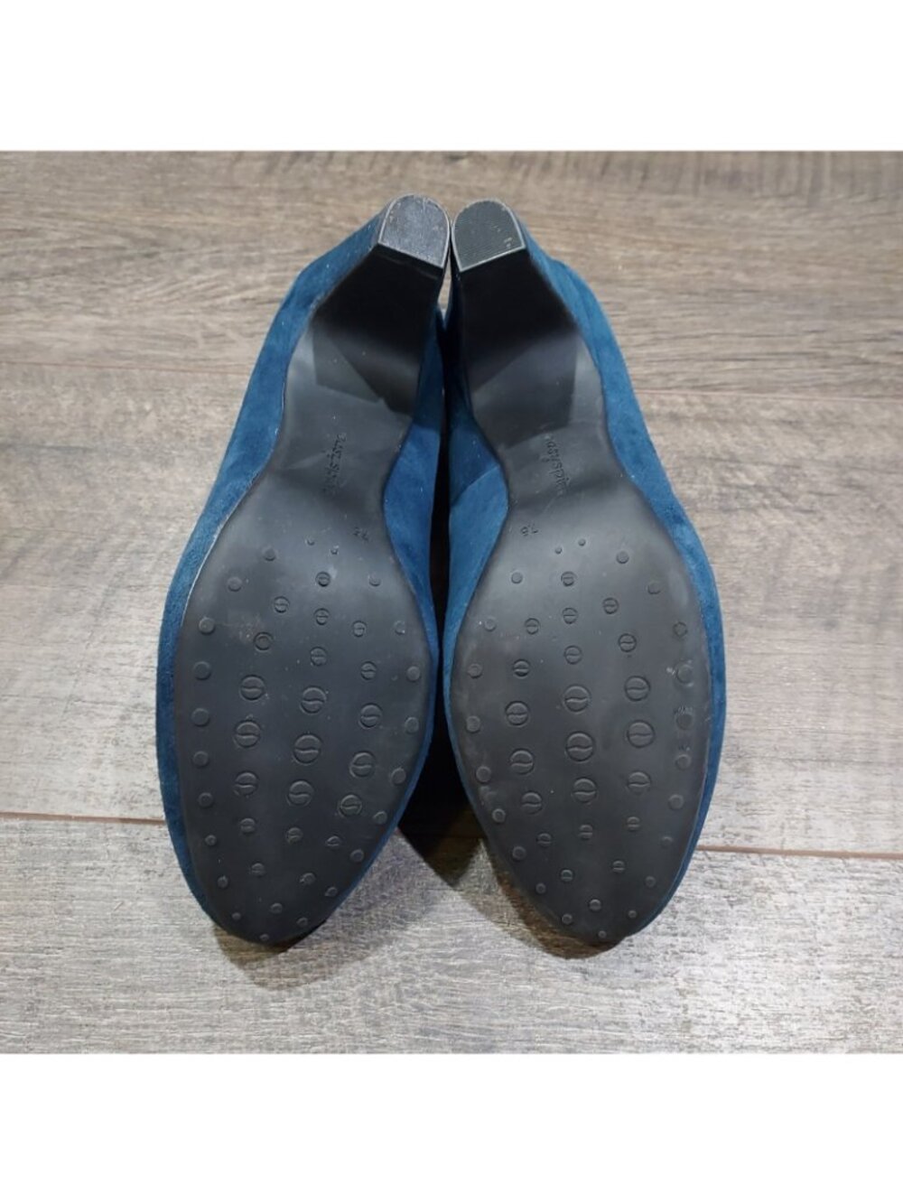 Shoes Easy Spirit Blue Suede 3 Inch High Heel Pumps Anti Gravity USA Size 7.5 - Picture 11 of 13